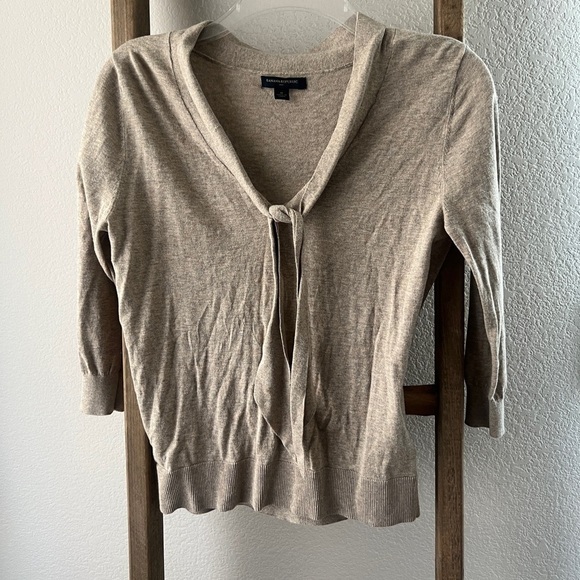 Banana republic blouse - size M - Picture 1 of 9